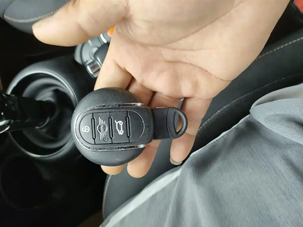 MINI 2021 1.5T ONE купить на сайте DeffCars