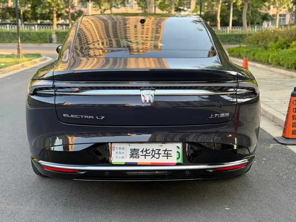 Buick Zhijing L7 2025 Aivia купить на сайте DeffCars