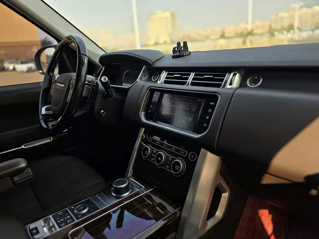 Range Rover 2017 3.0 SC V6 Vogue купить на сайте DeffCars