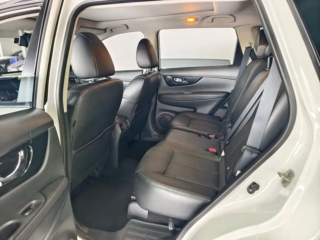 X-Trail 2019 2.5L CVT Intelligent Connected Seven-Seater Leading Edition 4WD купить на сайте DeffCars