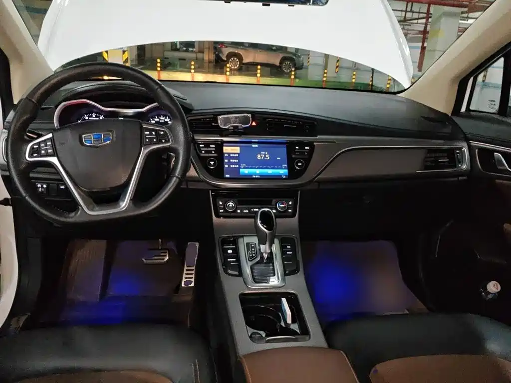 Emgrand GS 2016 Elegant Edition 1.3T Automatic Premium Model купить на сайте DeffCars