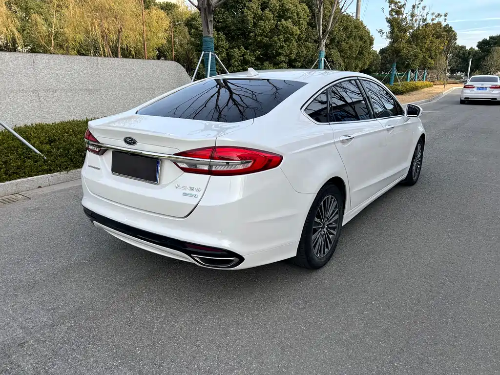 Mondeo 2017 EcoBoost 200 Luxury купить на сайте DeffCars