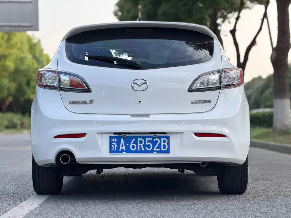 Mazda 3 Star 2015 hatchback 2.0L automatic sports model купить на сайте DeffCars