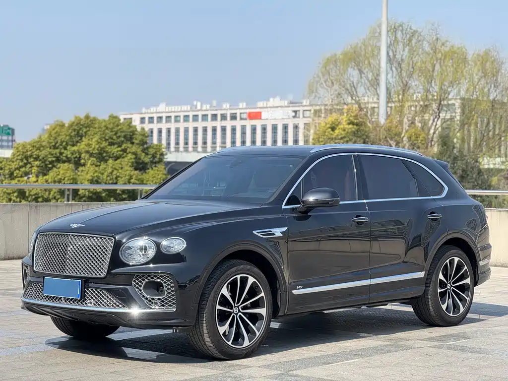 Bentayga 2022 4.0T V8 купить на сайте DeffCars