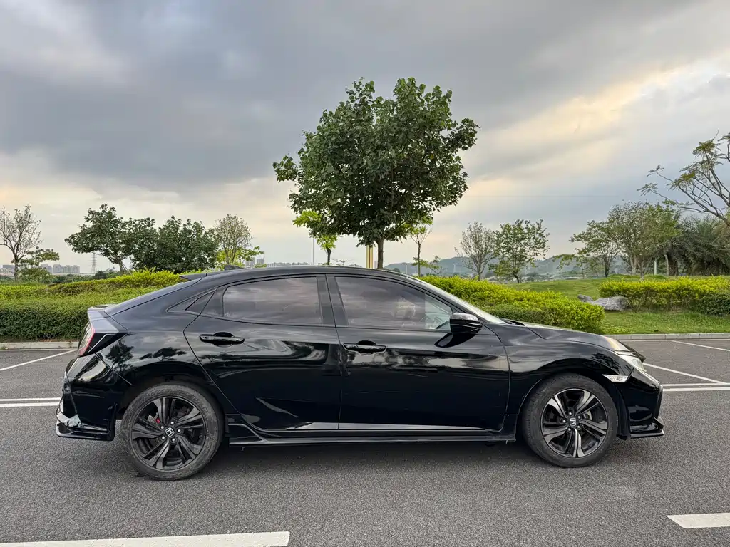 Civic 2021 HATCHBACK 220TURBO CVT cool control купить на сайте DeffCars