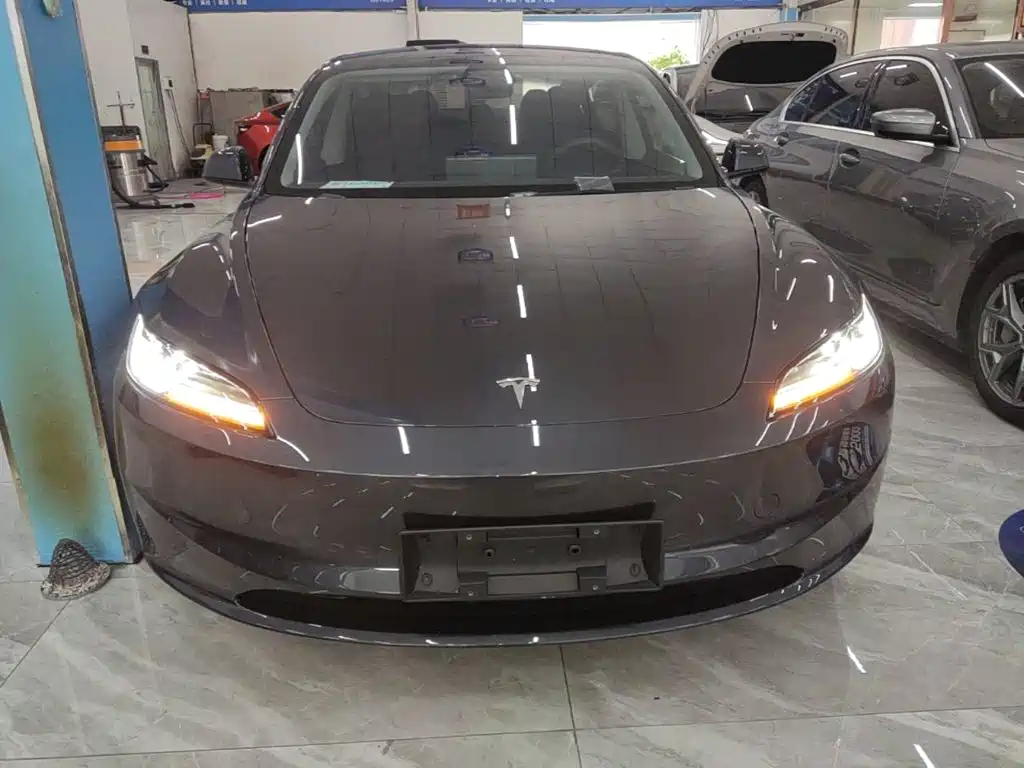 Model 3 2023 long-range all-wheel drive version купить на сайте DeffCars