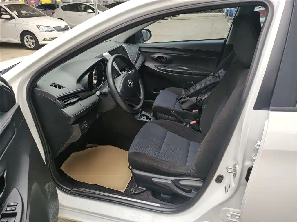 YARiS L Zhixuan 2019 1.5E CVT Charming Edition National VI купить на сайте DeffCars