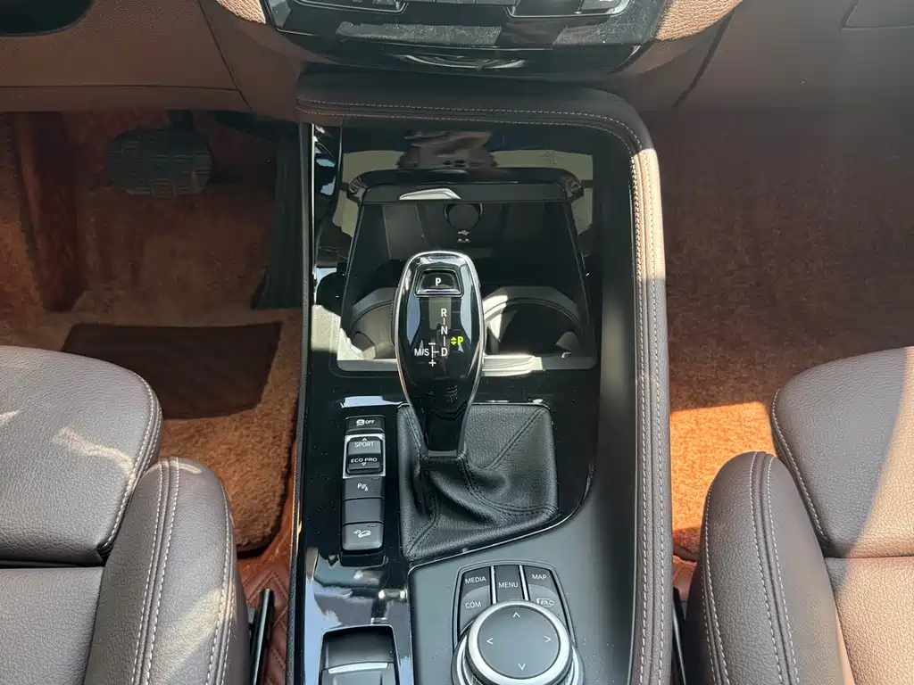 BMW X1 2022 xDrive25Li Exclusive Model купить на сайте DeffCars