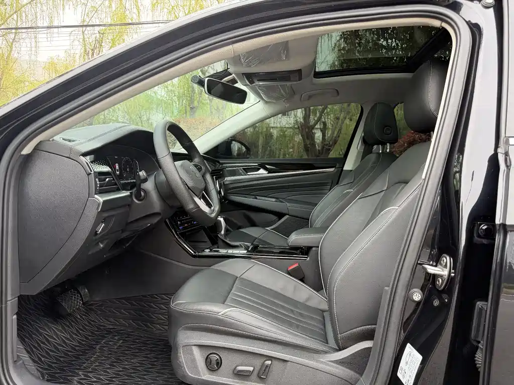 Passat 2022 330TSI Starry Sky Elite Edition купить на сайте DeffCars