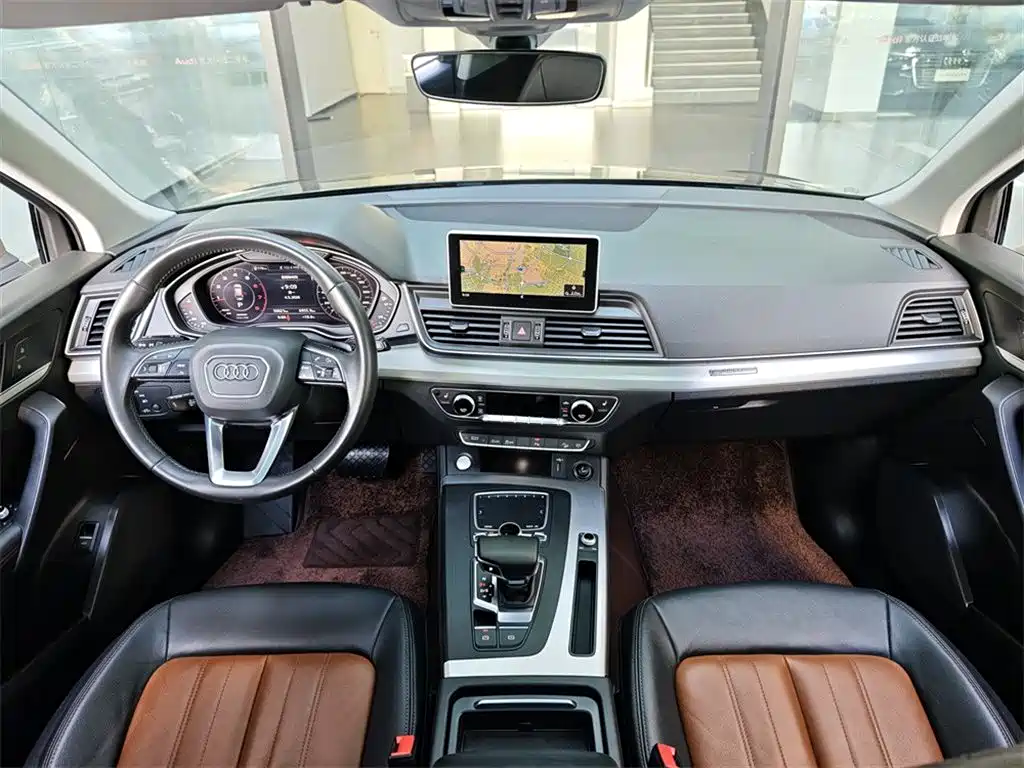 Audi Q5L 2020 40 TFSI enjoys fashionable style купить на сайте DeffCars