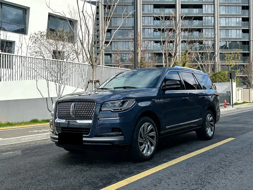 Navigator 2022 3.5T Honor Edition купить на сайте DeffCars