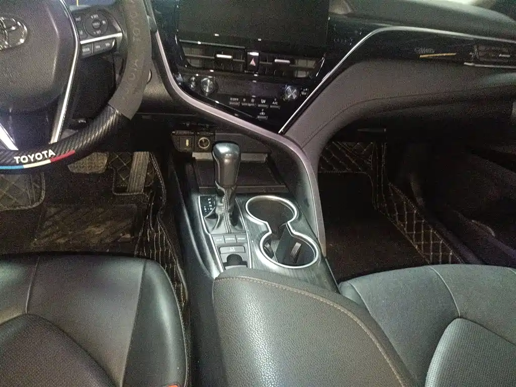 Camry 2023 2.5G Deluxe Edition купить на сайте DeffCars