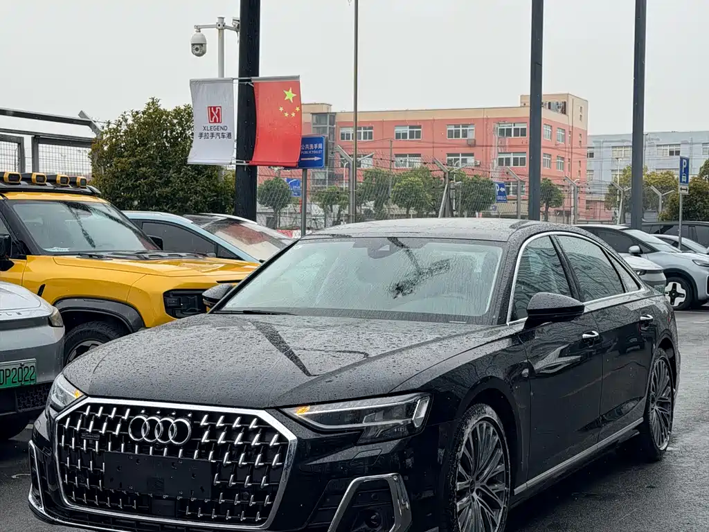 Audi A8 2025 A8L 50 TFSI quattro Premium Selection купить на сайте DeffCars