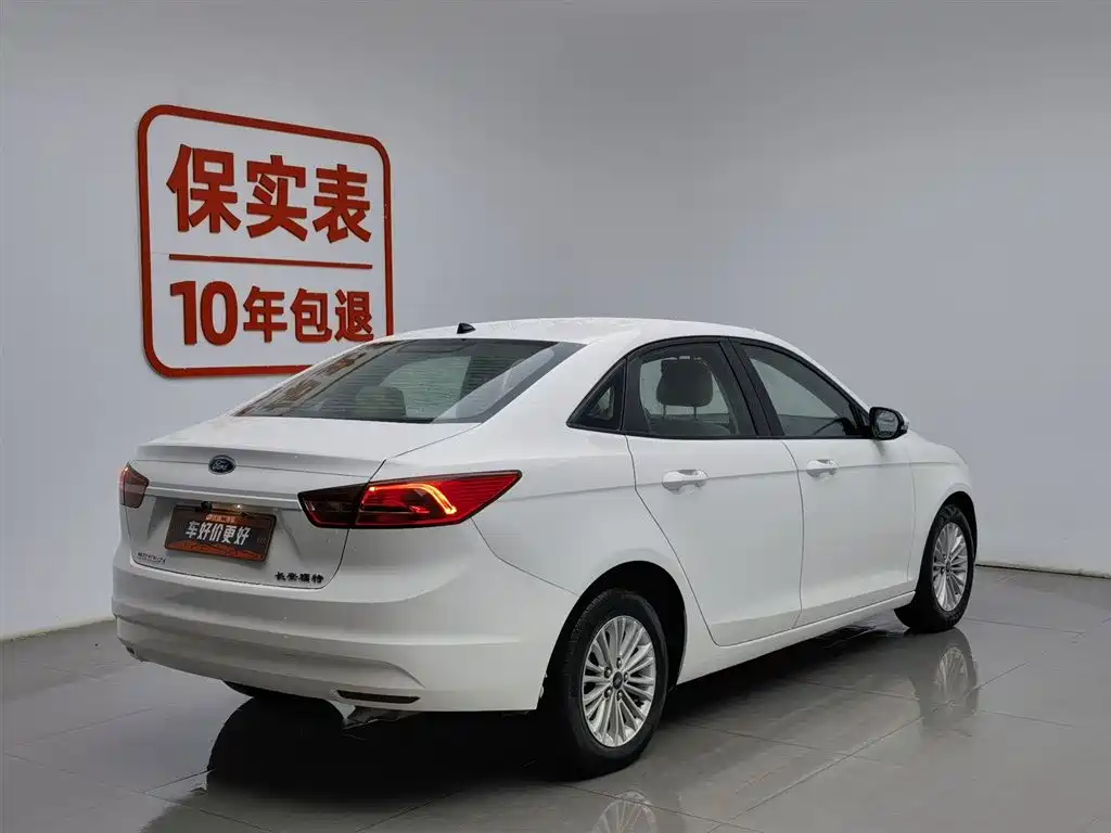 Escort 2017 1.5L automatic comfort model купить на сайте DeffCars