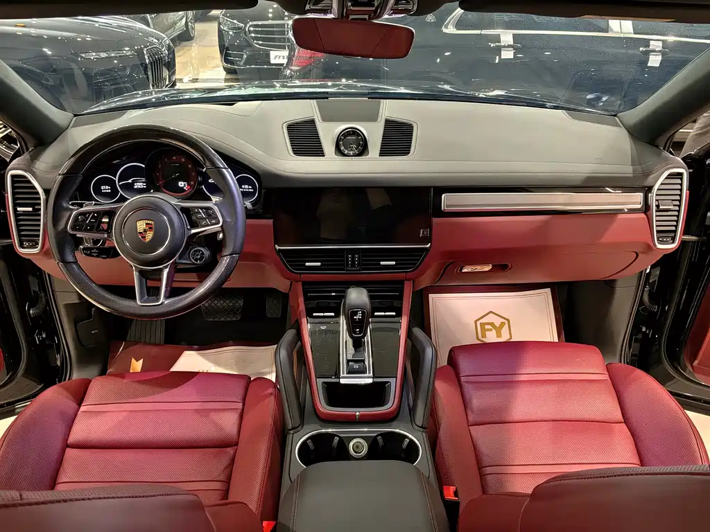 Cayenne 2023 Cayenne Coupé 3.0T Platinum Edition купить на сайте DeffCars