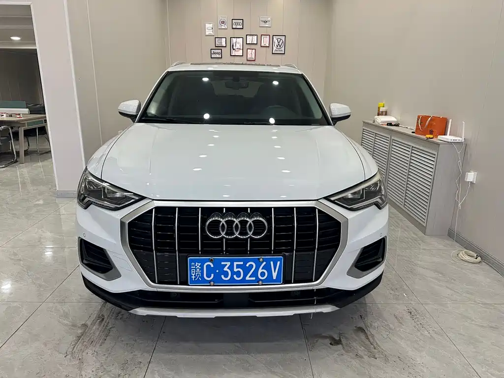 Audi Q3 2022 35 TFSI Fashionable and Elegant купить на сайте DeffCars
