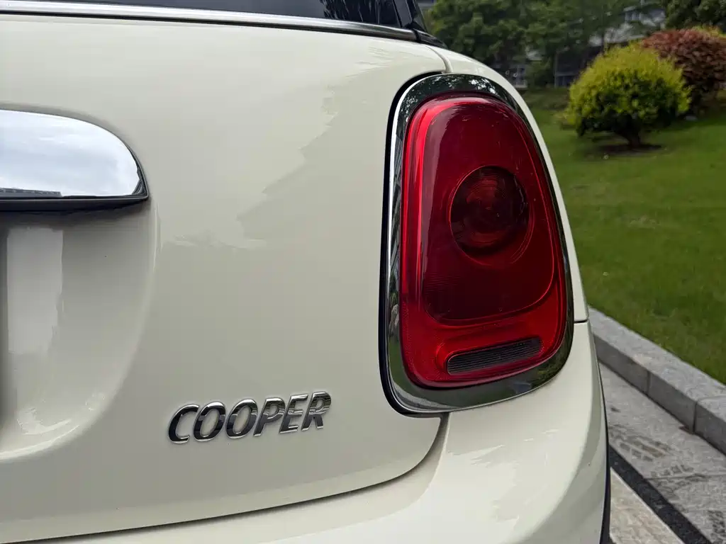 MINI 2016 1.5T COOPER купить на сайте DeffCars