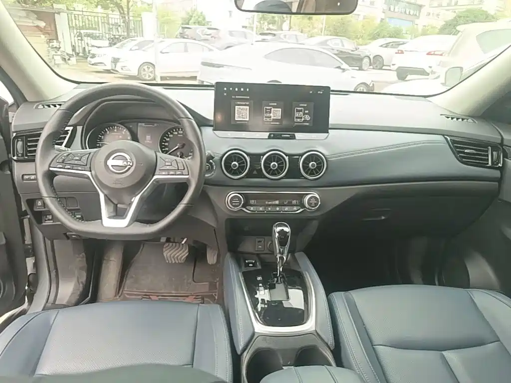 X-Trail 2025 Honor 2.0L Two-wheel Drive Leading Edition купить на сайте DeffCars