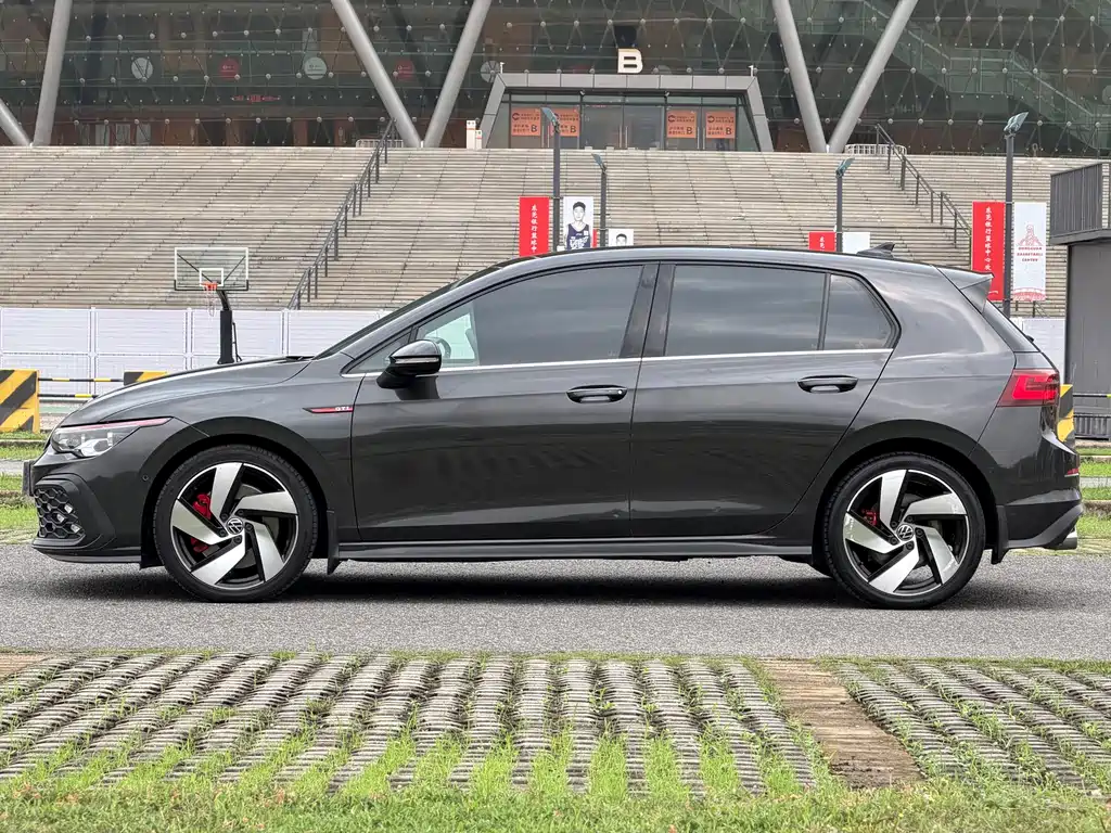 Golf GTI 2023 380TSI DSG GTI купить на сайте DeffCars