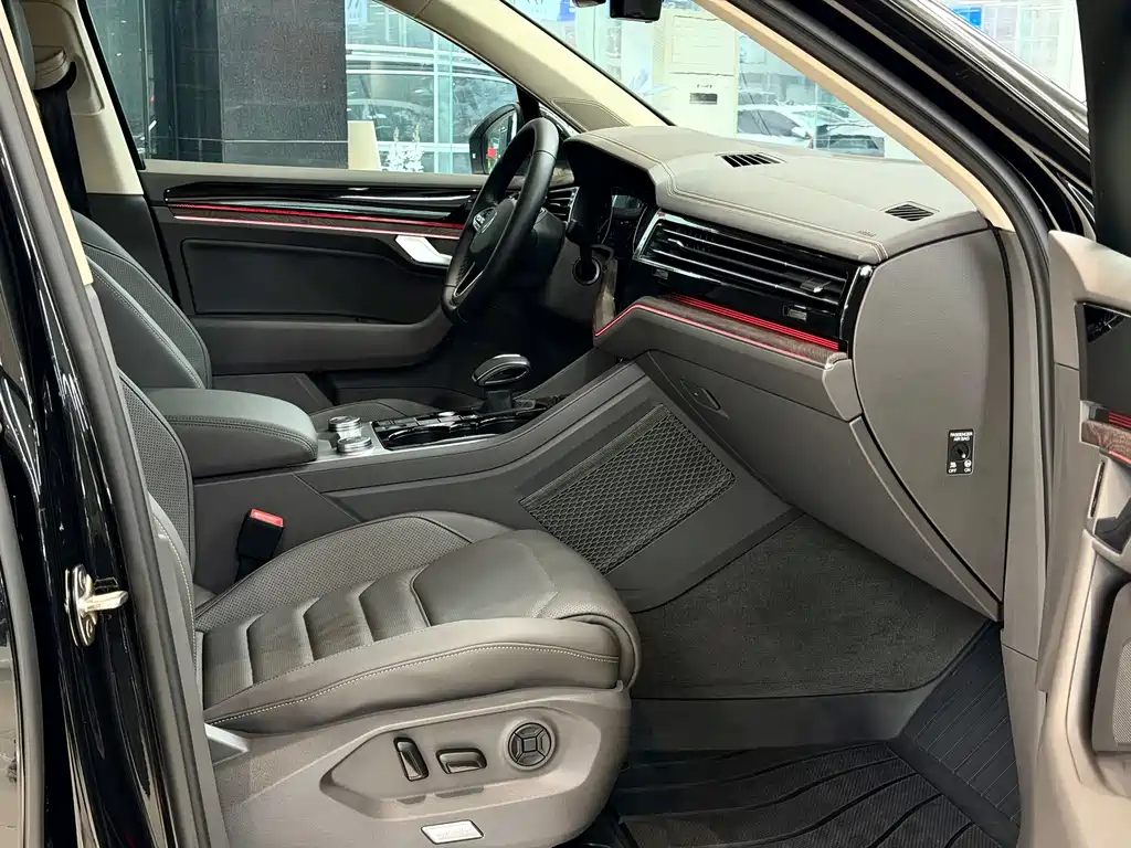 Touareg 2022 3.0TSI Ruixiang Edition Obsidian Sports Package купить на сайте DeffCars