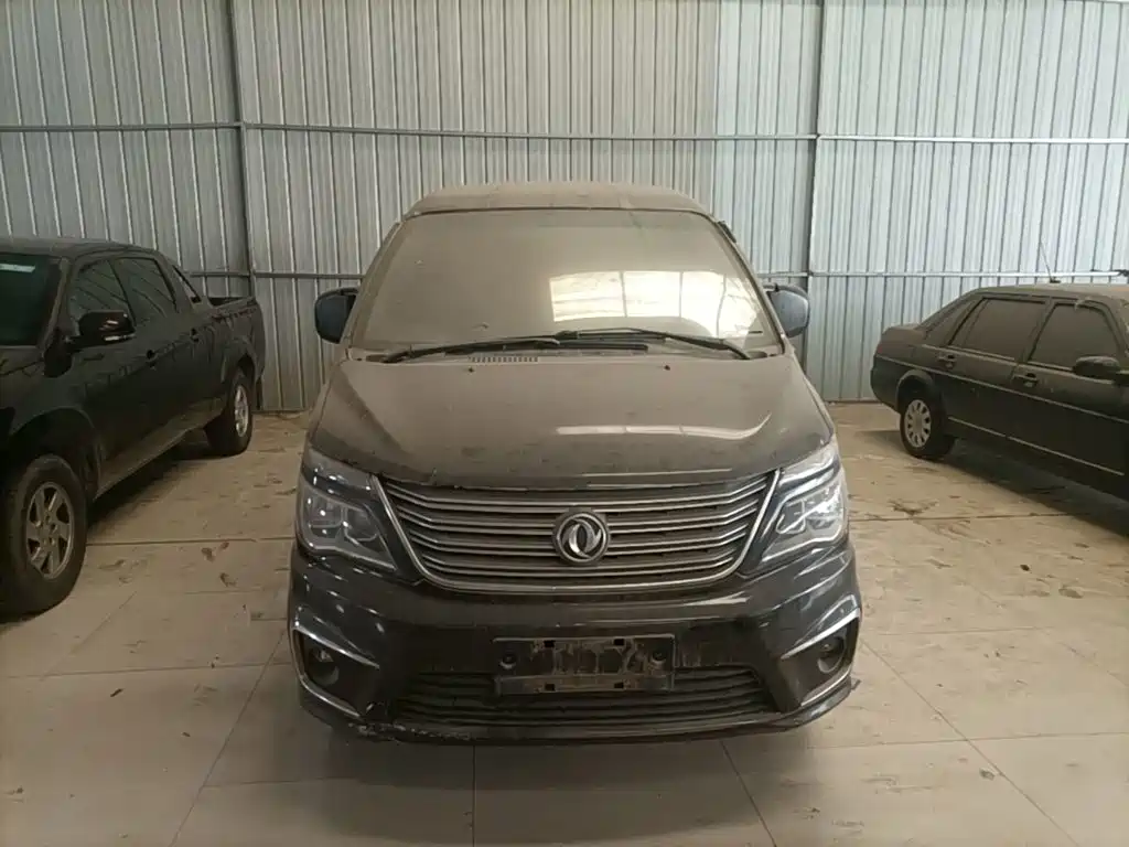 Lingzhi 2017 M5L 1.6L 7-seat standard model купить на сайте DeffCars
