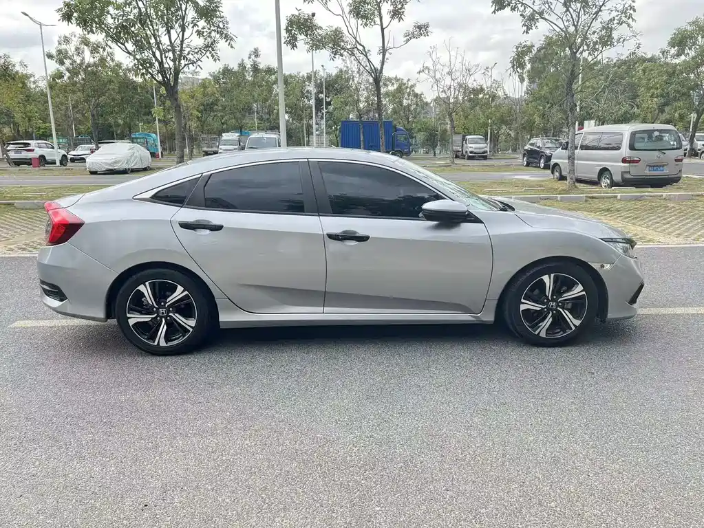 Civic 2019 220TURBO CVT Jinqing Edition National V купить на сайте DeffCars