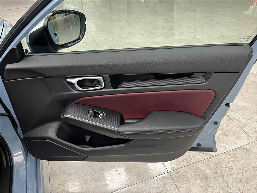 Stylish 2023 2.0L e:HEV Rui·Exclusive Edition купить на сайте DeffCars