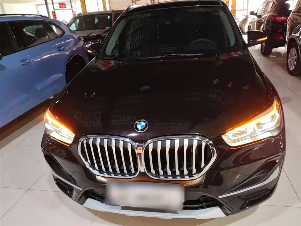 BMW X1 2020 sDrive20Li Exclusive Model купить на сайте DeffCars