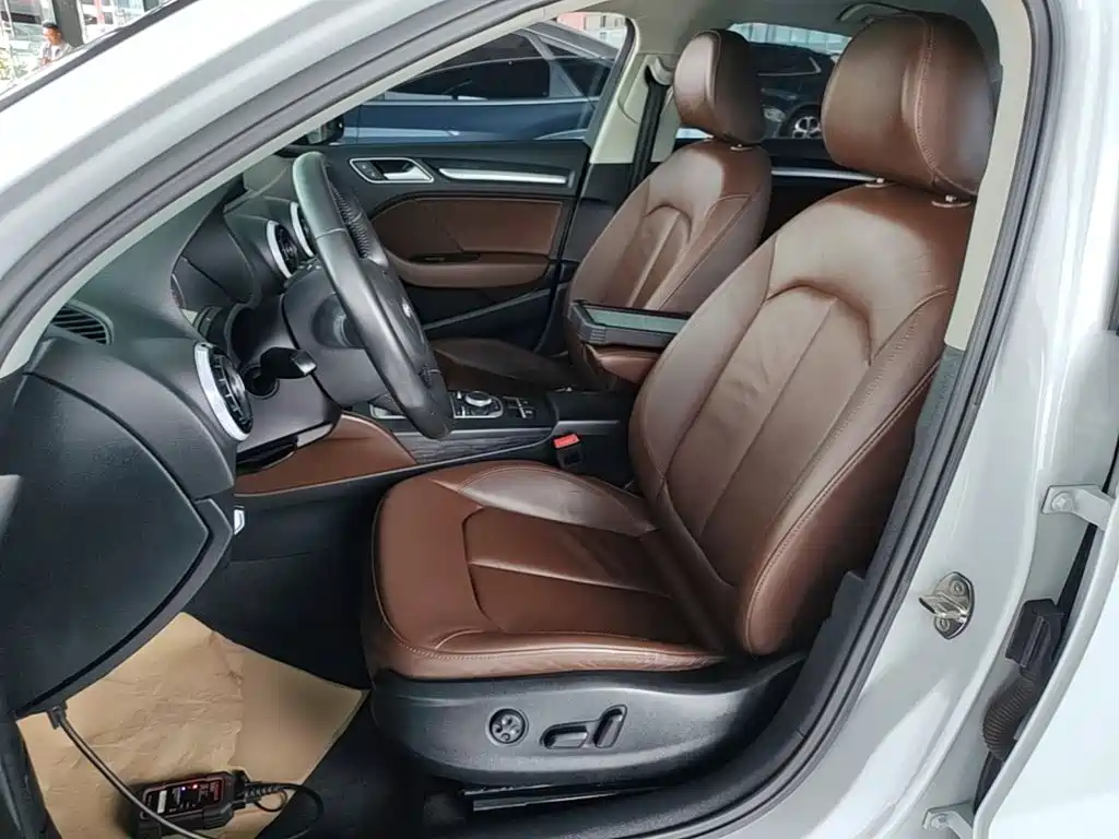 Audi A3 2016 Limousine 35 TFSI Fashion купить на сайте DeffCars