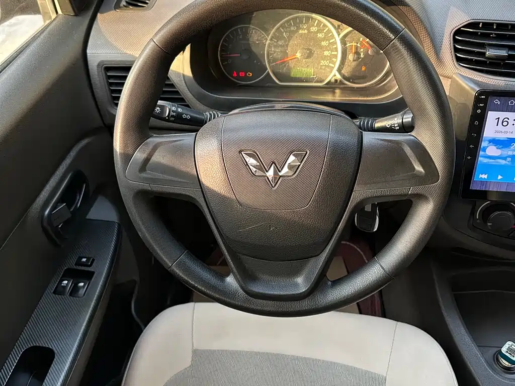 Wuling Hongguang 2015 1.5L S basic model National V купить на сайте DeffCars