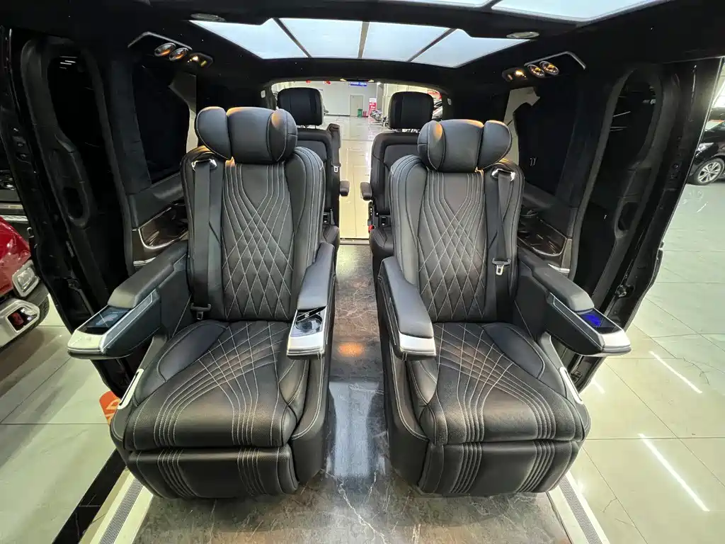 Mercedes-Benz V-Class 2022 V 260 Pilot Edition купить на сайте DeffCars
