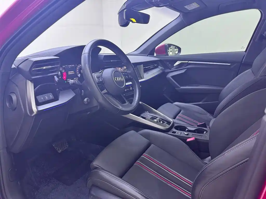 Audi A3 2024 Sportback 35 TFSI stylish and sporty купить на сайте DeffCars