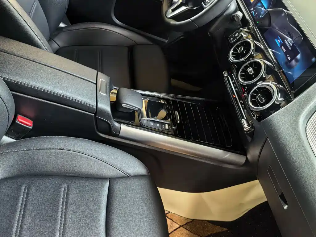 Mercedes-Benz GLA 2022 GLA 200 купить на сайте DeffCars