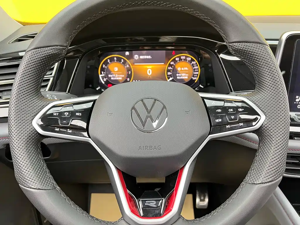 Touron 2024 Touron X 380TSI four-wheel drive luxury version купить на сайте DeffCars