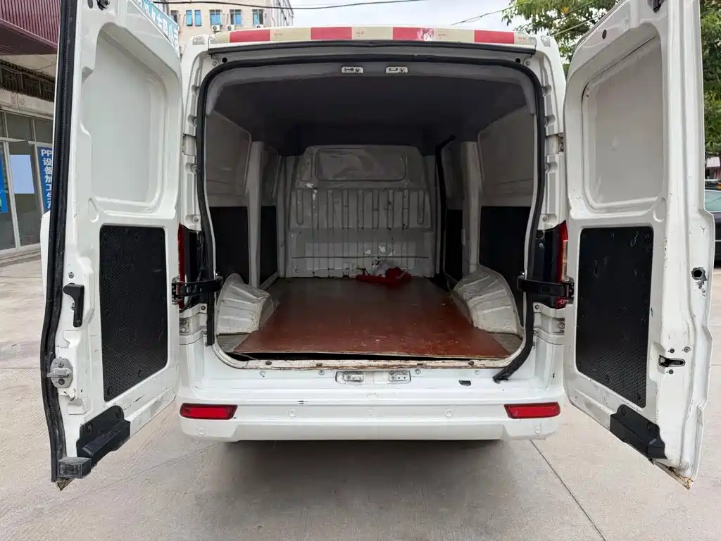 Yufeng EM26 2023 Standard Edition 41.472kWh Henan Lithium Dynamics купить на сайте DeffCars
