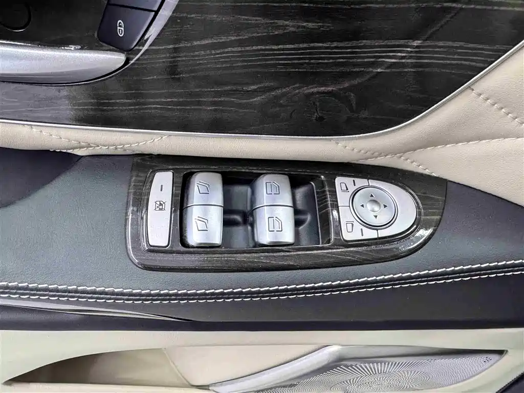 Vito 2021 2.0T Elite Edition 7 seats купить на сайте DeffCars