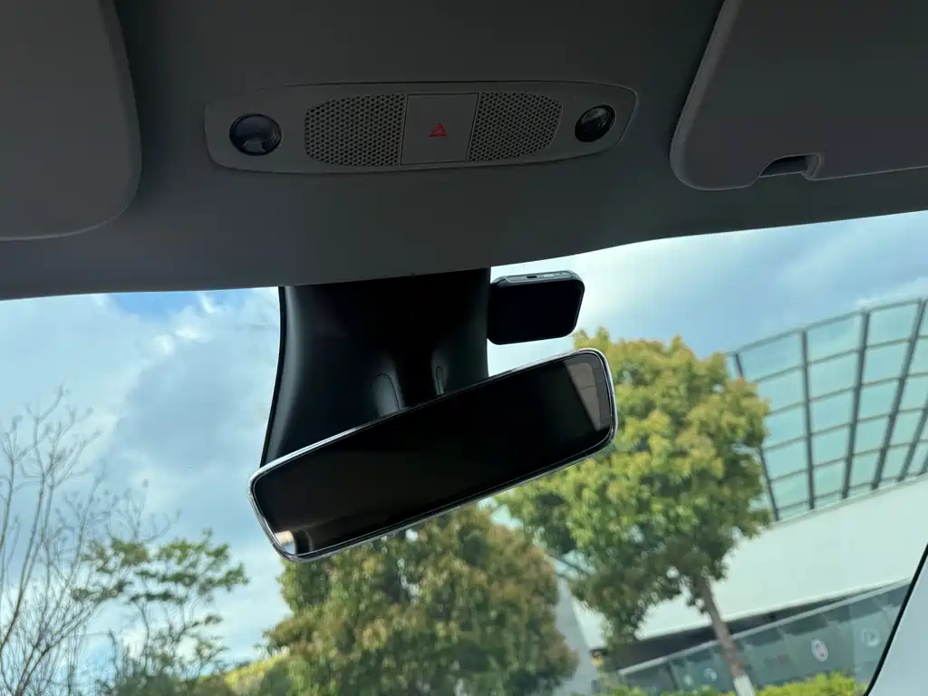Model Y 2021 standard range rear-wheel drive version купить на сайте DeffCars