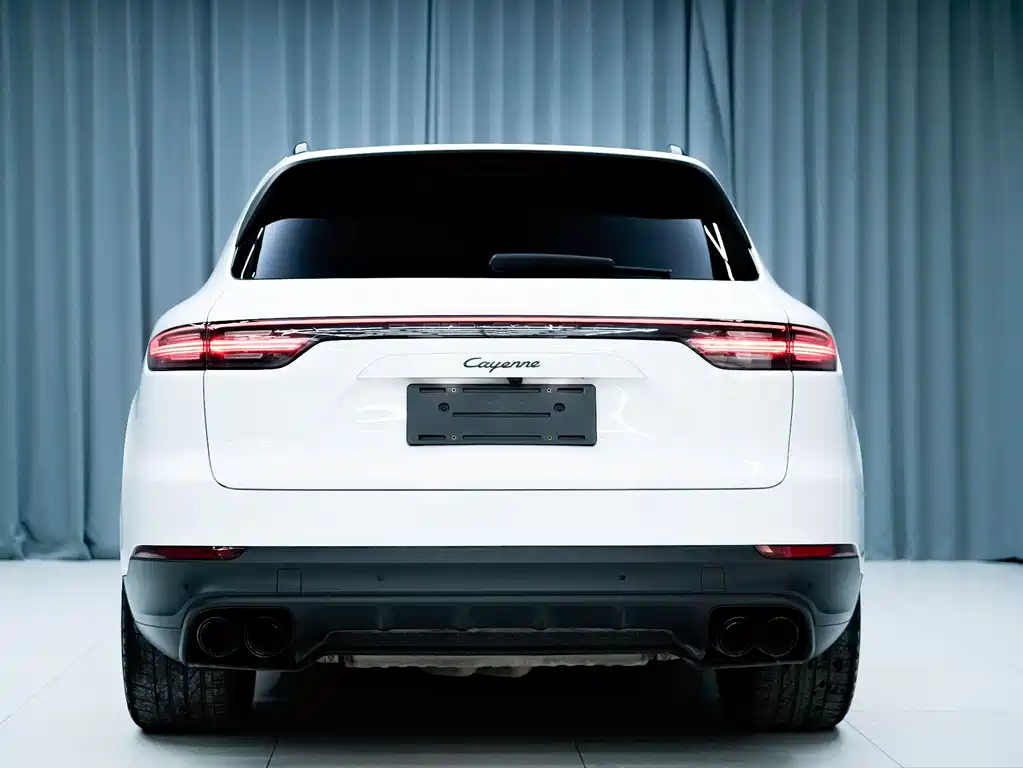 Cayenne 2023 Cayenne 3.0T Platinum Edition купить на сайте DeffCars