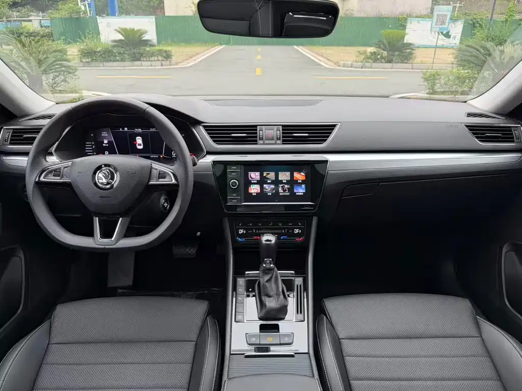Superb 2019 TSI330 DSG Comfort Edition купить на сайте DeffCars