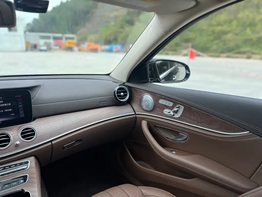 Mercedes-Benz E-Class 2020 Facelift E 300 L Special Edition купить на сайте DeffCars