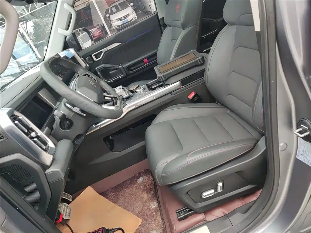 Jietu Traveler 2023 2.0T four-wheel drive conquers купить на сайте DeffCars