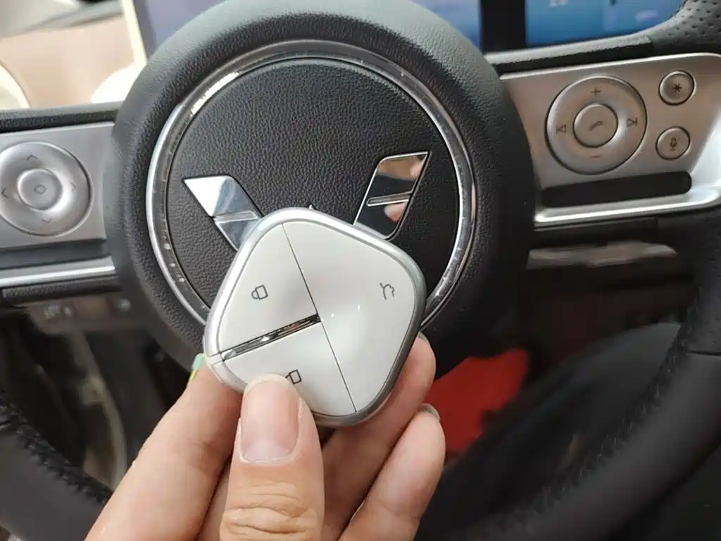 Wuling Bingo 2024 model 333km Lingxi Internet model купить на сайте DeffCars