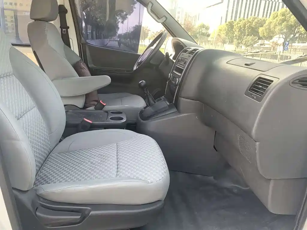 Jinbei Express 2018 2.0L Standard V19 купить на сайте DeffCars