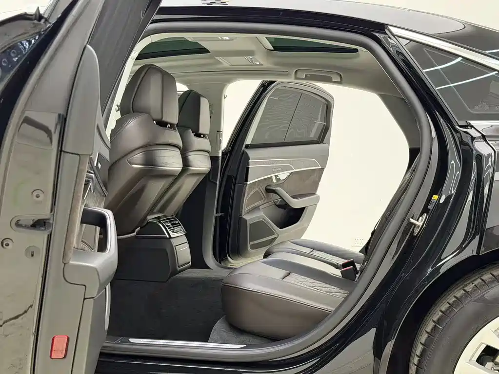 Audi A8 2021 A8L 50 TFSI quattro comfort type купить на сайте DeffCars