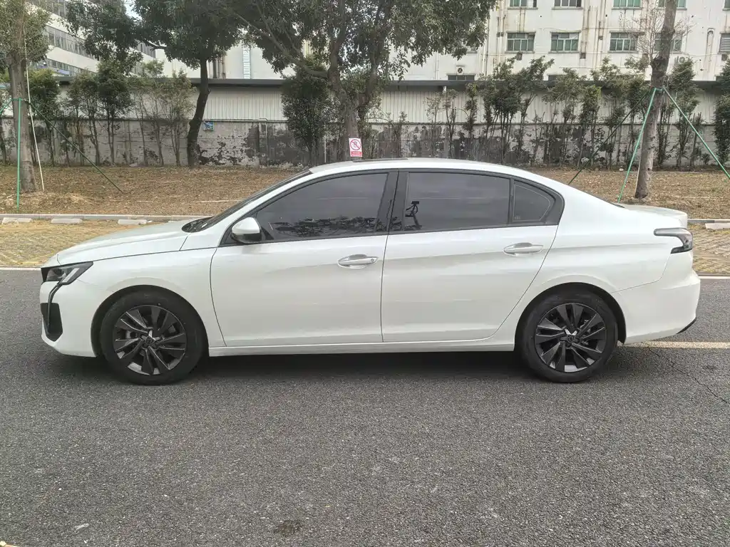Peugeot 408 2022 1.6T Enterprising Edition купить на сайте DeffCars