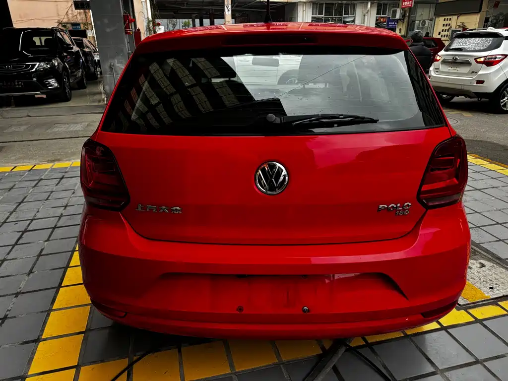 Polo 2018 1.5L automatic luxury model купить на сайте DeffCars