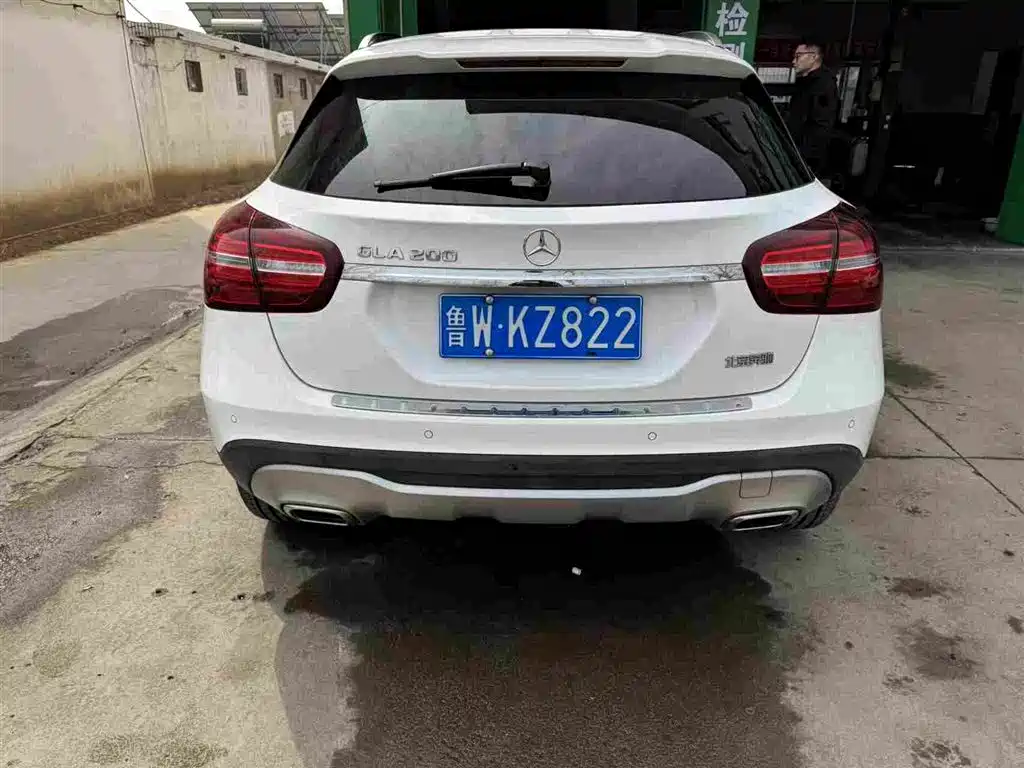 Mercedes-Benz GLA 2017 GLA 200 Fashion Model купить на сайте DeffCars