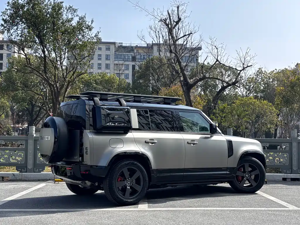 Land Rover Defender 2025 110 3.0T P400 X купить на сайте DeffCars