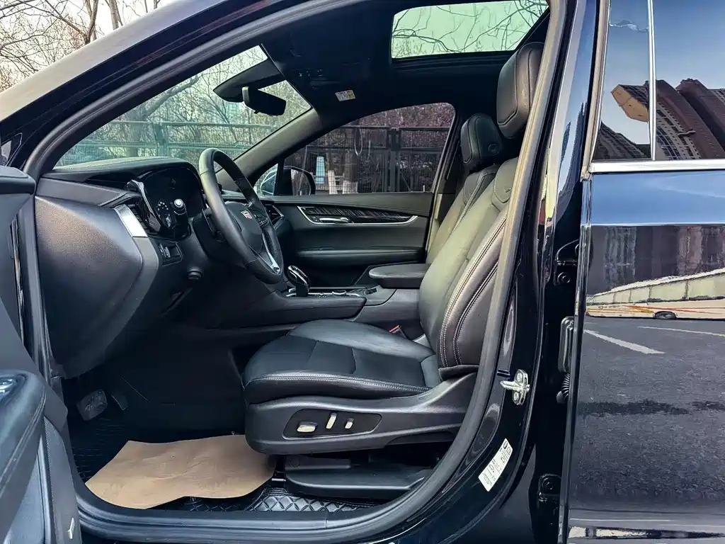Cadillac XT6 2022 2.0T six-seat four-wheel drive luxury model купить на сайте DeffCars