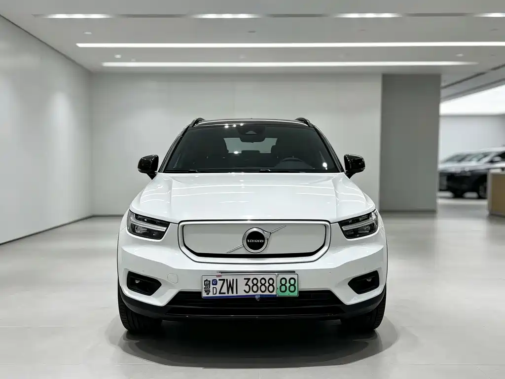 Volvo XC40 New Energy 2021 P8 pure electric four-wheel drive Zhiya sports version купить на сайте DeffCars